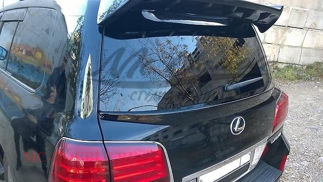 Спойлер под стекло LX 570